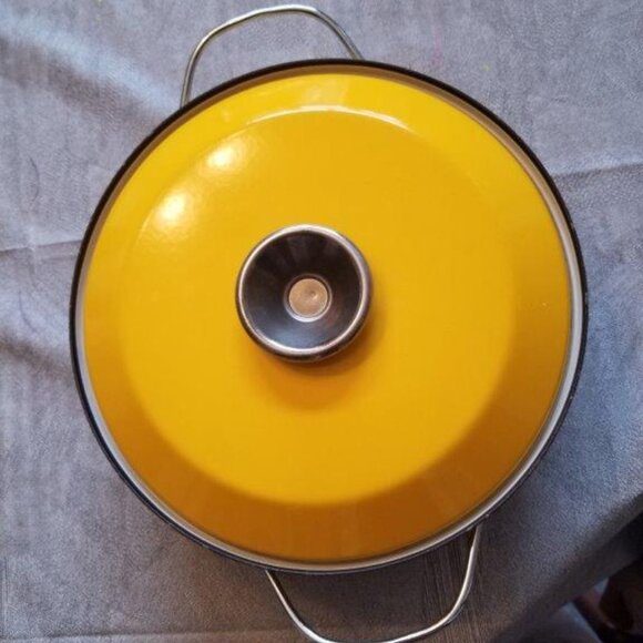 Cathrineholm Lotus Pattern Chicken Fryer - Picture 2 of 9